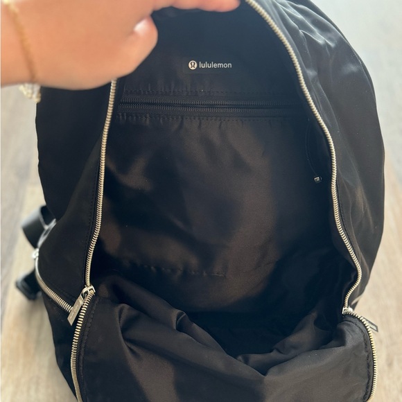lululemon backpack - Picture 4 of 4